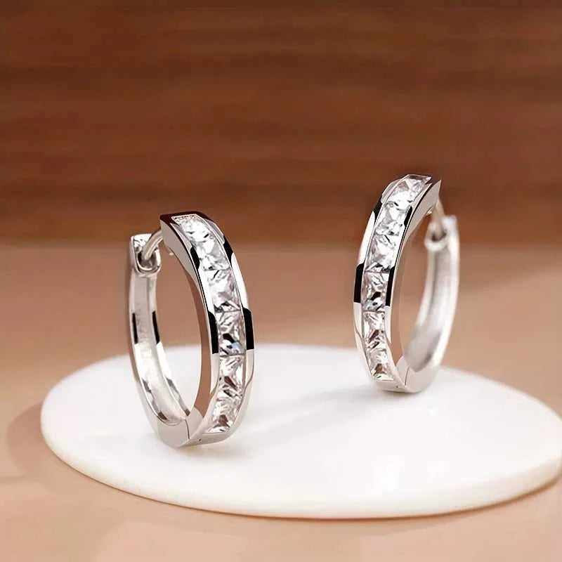 Huitan Classic Design Women Hoop Earrings Full with Princess Square CZ Simple and Elegant Female Accessories Versatile Jewelry Éditions Traditions & Modernité Inc. 186728028;20260628;1782690798ErevY