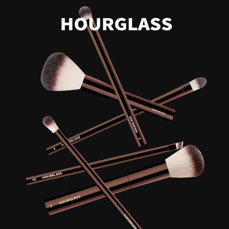 Hourglass Makeup Brush- No.21 Ambient Soft Glow Foundation Brush Soft Fiber Hair Fashion Design Single Face Brush Éditions Traditions & Modernité Inc. 185981985;20260611;1781193849eJcmD