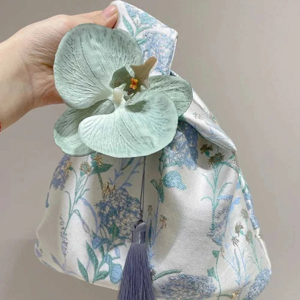 Flower Pendant Lunch Bag Cosmetic Bag New Chinese Style Handbag Tassel Knot Wrist Bag Small Item Pouch Cheongsam Accessories Éditions Traditions & Modernité Inc. 186642742;20260626;1782517653jsOJL