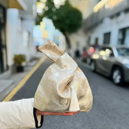 Flower Pendant Lunch Bag Cosmetic Bag New Chinese Style Handbag Tassel Knot Wrist Bag Small Item Pouch Cheongsam Accessories Éditions Traditions & Modernité Inc. 186642742;20260626;1782517653jsOJL