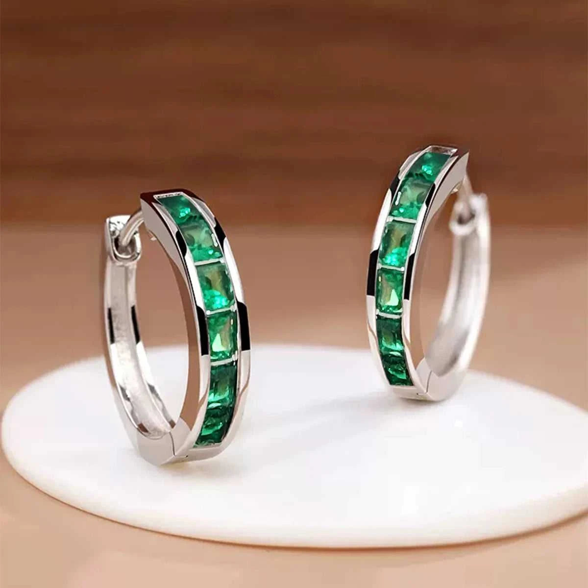 Huitan Classic Design Women Hoop Earrings Full with Princess Square CZ Simple and Elegant Female Accessories Versatile Jewelry Éditions Traditions & Modernité Inc. 186728028;20260628;1782690798ErevY
